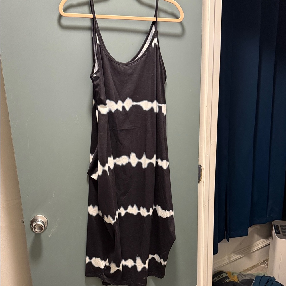 Black and White Tie-Dye Dress